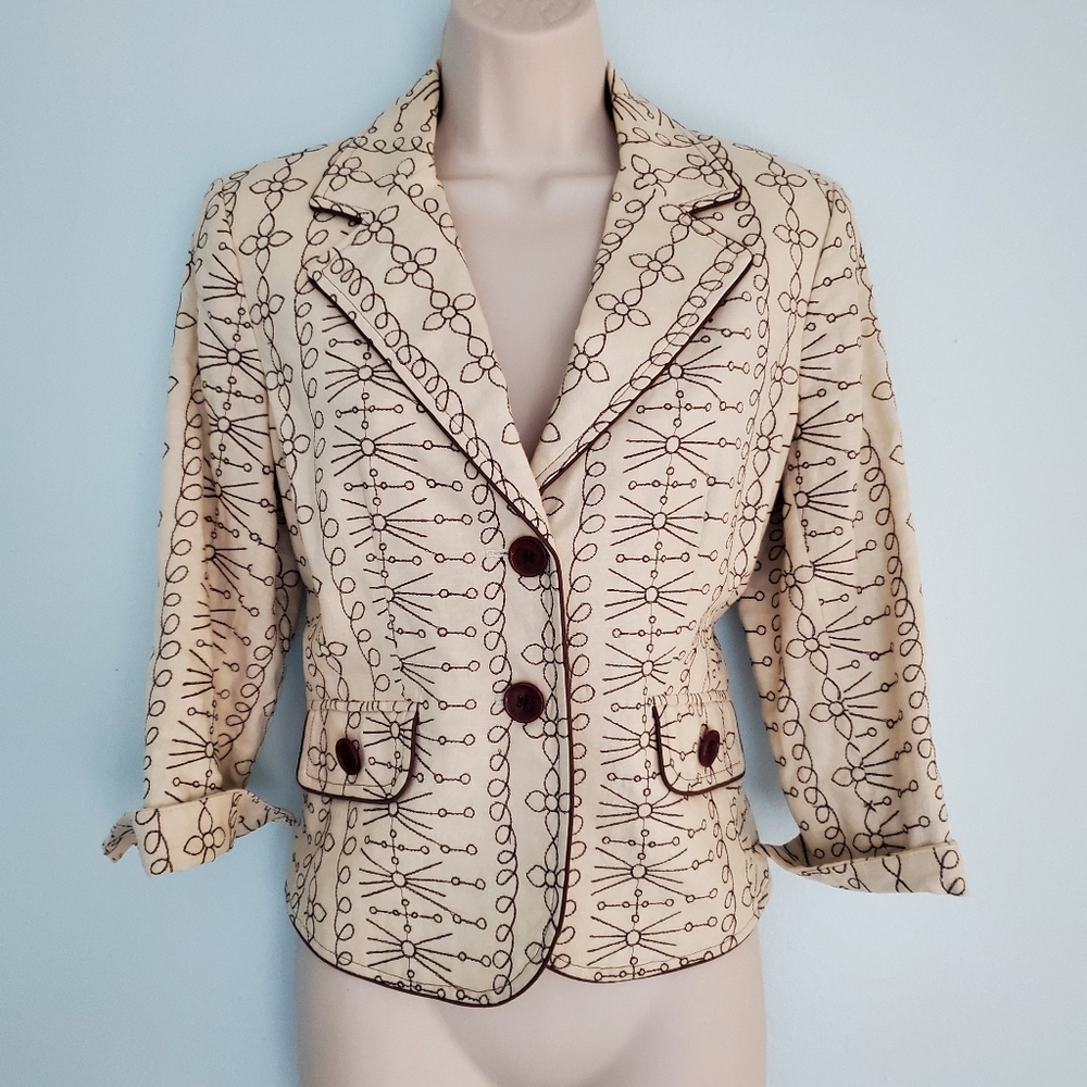 Jones Wear Petite Embroidered Beige Blazer